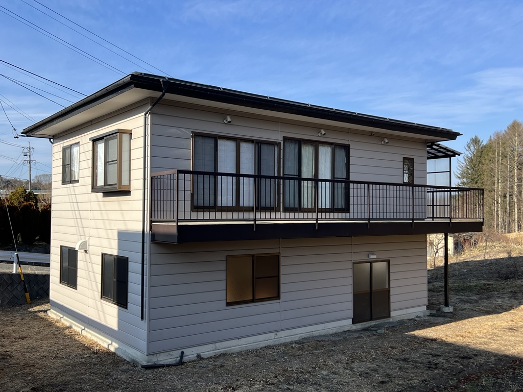 （R6-13）【契約済み！】<br/>
賃貸物件！富士見小学校徒歩3分<br/>
【1階】作業場＋物置　【2階】住居3DK<br/>
築27年（家賃80,000円）<br/>
＊入居開始即日可能　